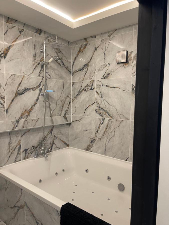 Residency Luxury Seafront Hotel Блекпул Екстериор снимка